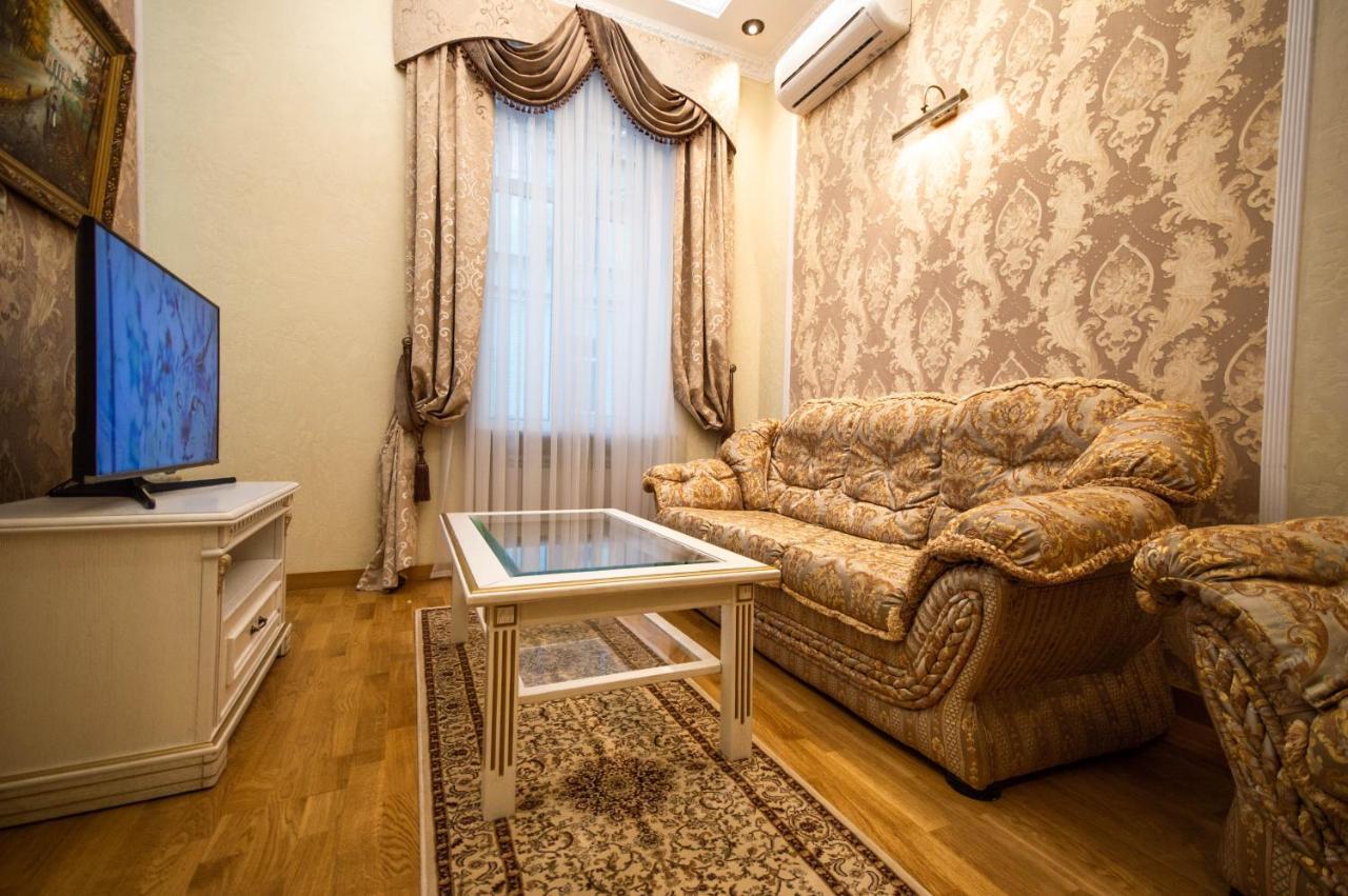 Kyiv Classic Apartment Bagian luar foto